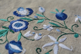 embroidery-2434980_1920